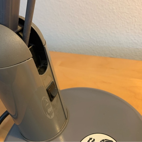 Desk Task Lamp For Drawing ,Architect, Offices, Classrooms, & Hospital - Picture 7 of 13